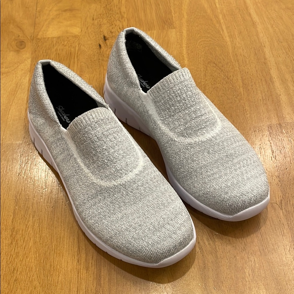 Skechers Go Walk Slip-On Sneakers Grey Metallic Knit Upper Shimmer Women’s  9